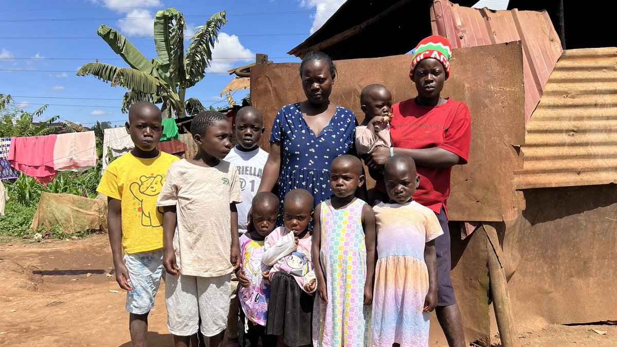 Ykeeempire1's tweet photo. We are deeply humbled and grateful for everyone who joined us in supporting a single mother of 6 in Wakiso, Bukasa.
Through your empathy, and willingness we were able to mobilize 1m for this family to begin securing a place they can truly call home through Sozo Properties🙏🏽❤️ https://t.co/554uf8qTgf