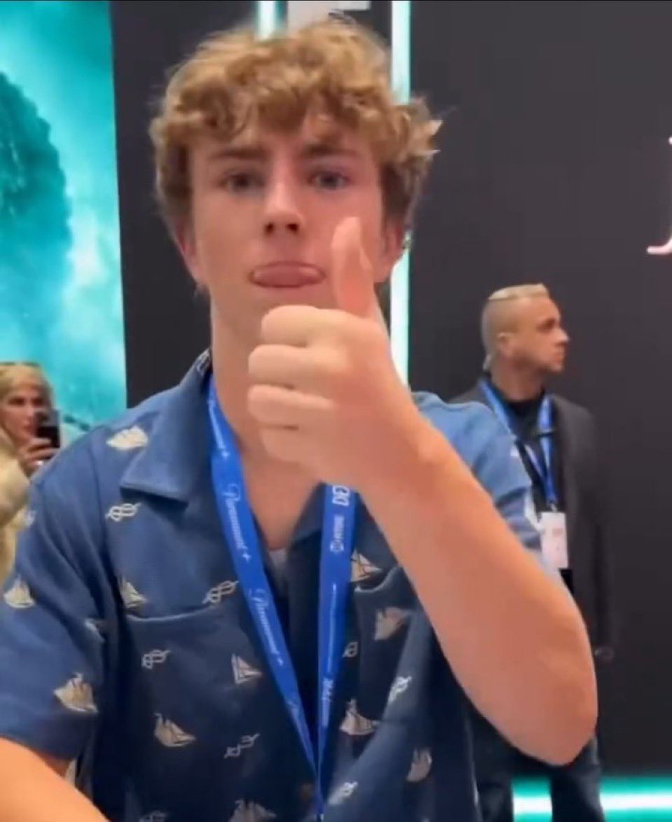 gusta🥂Ψ ► tweet media