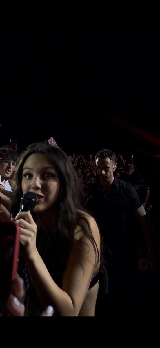 alicia IS SO IN LOVE ♡ tweet media