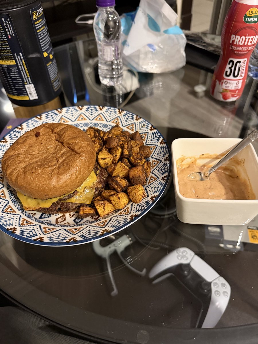 Serial Farter tweet media