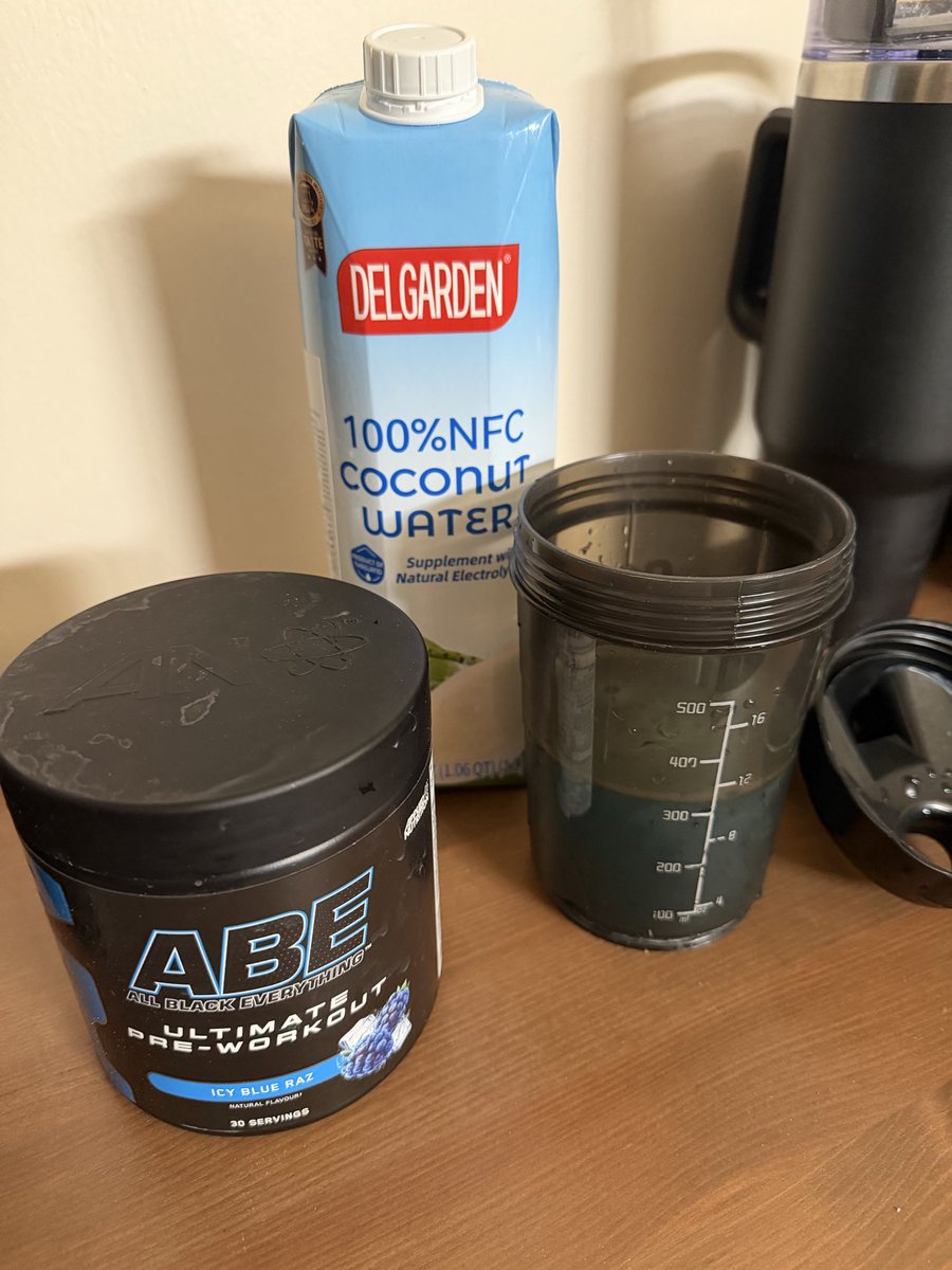 Serial Farter tweet media