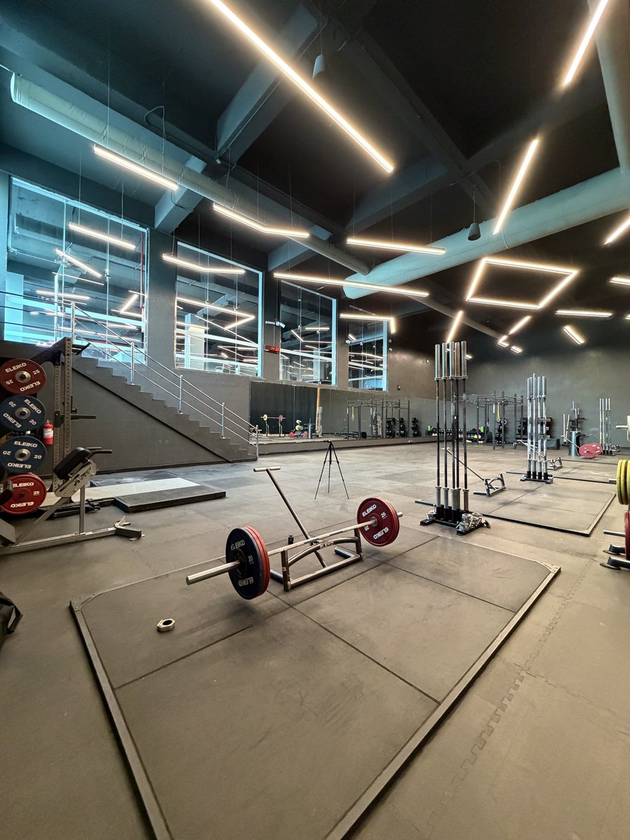 Serial Farter tweet media