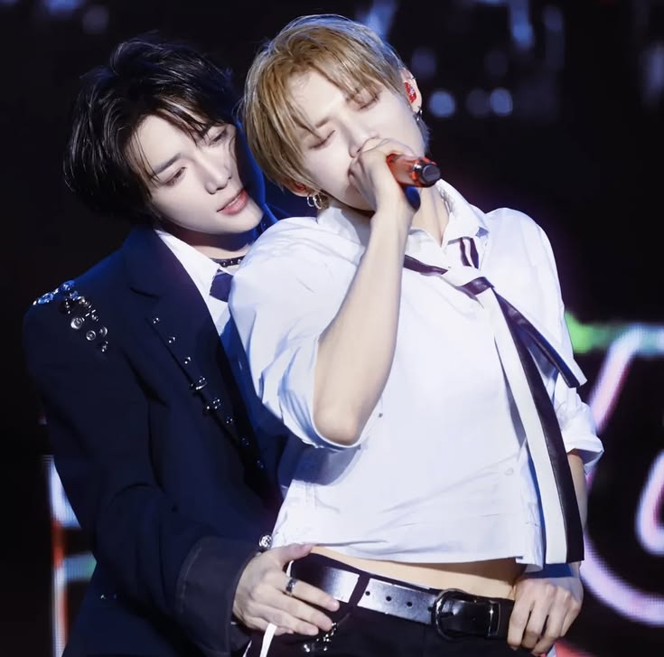 Uzay ✘ so what⭒ tweet media