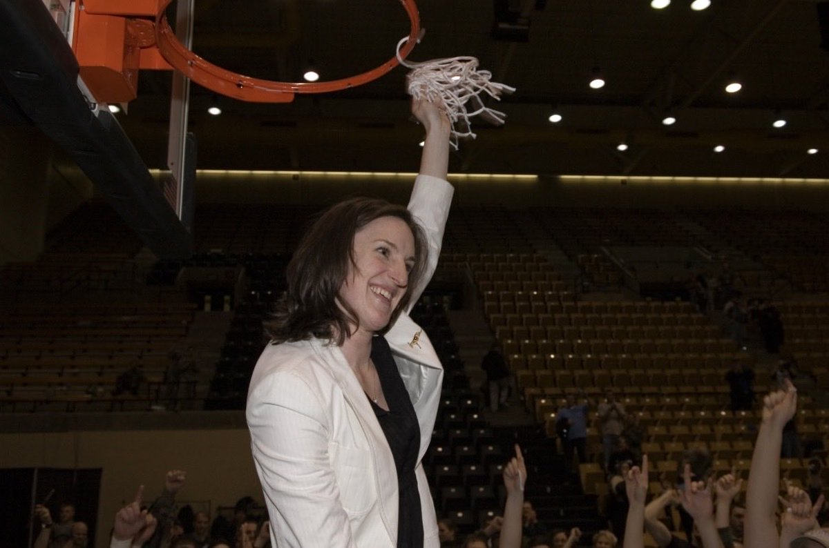 Katie Kuester tweet media