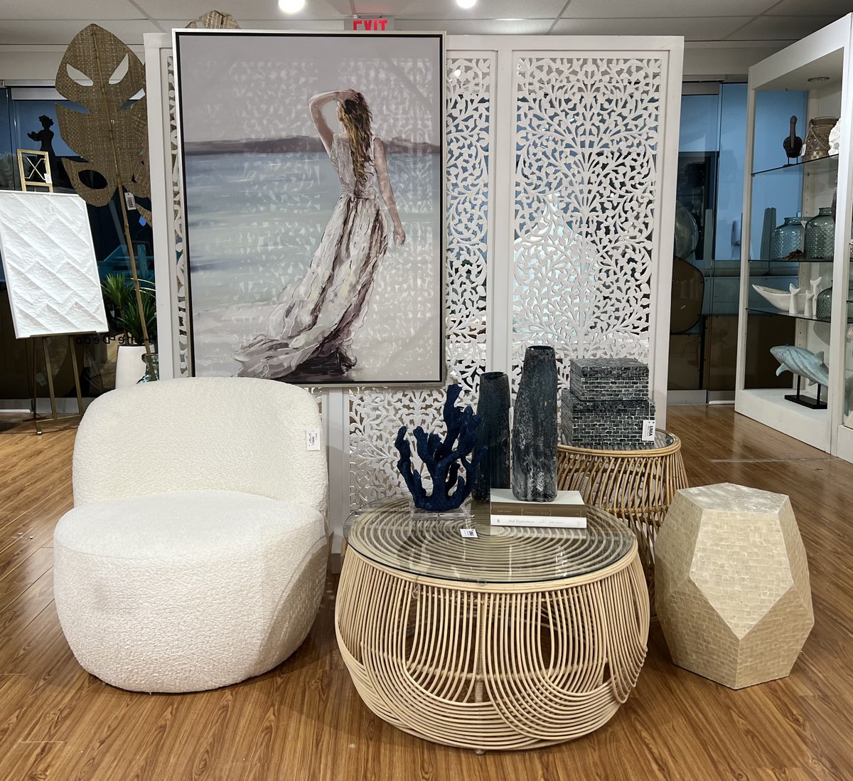 danieljdevries's tweet photo. Step into our Coastal Sanctuary at High Point Market 🌊✨

From hand-carved driftwood to shimmering capiz-inlay, the @decomarche coastal section opening soon! Come experience these textures and artisanal designs in person.

📍 High Point Market 🗓️ April 22 – 29 #InteriorDesign #CoastalChic #DecoMarche #HPMkt @HPMarketNews