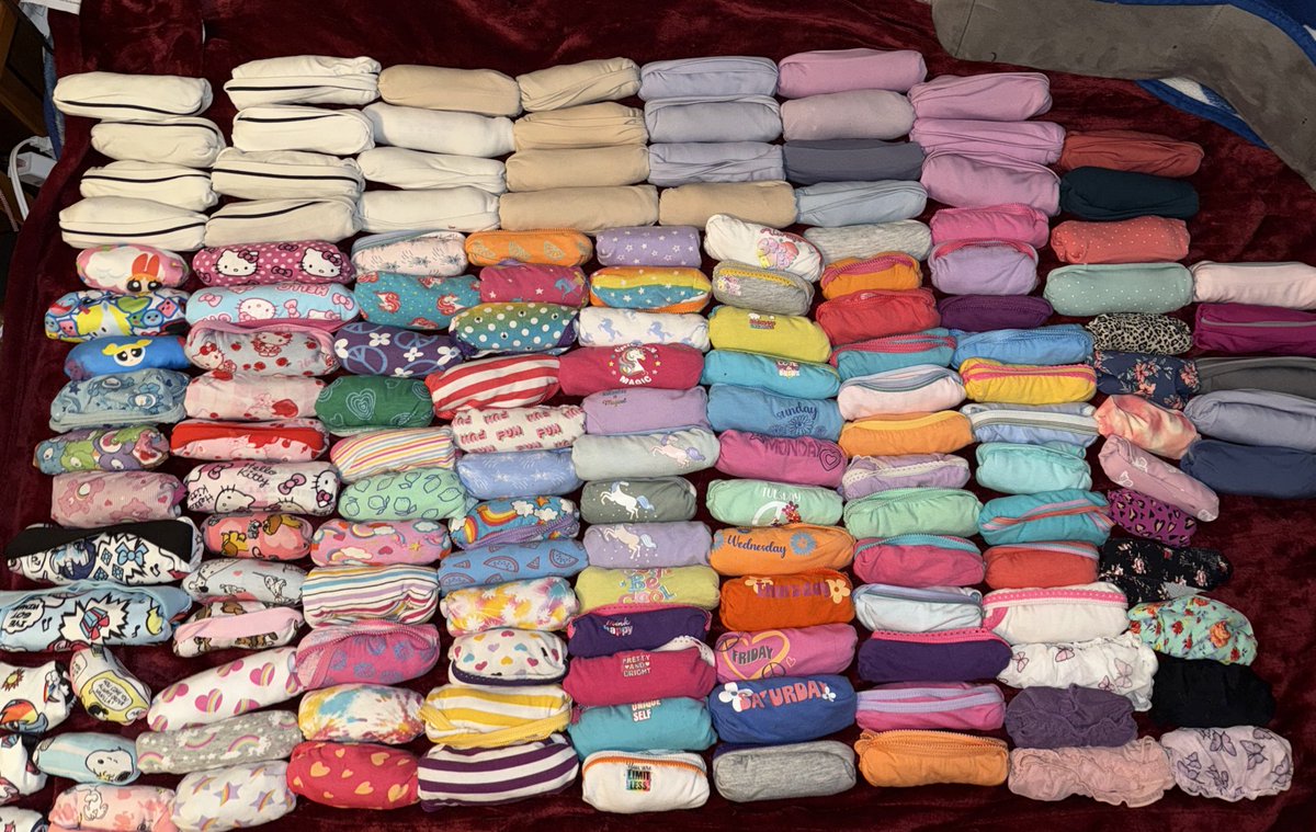 daddyslil_loser's tweet photo. it’s true i am a dorky lil loser 😔 thank you for getting me so many dada 
 
im such a pathetic wedgie loving nerd 🤗 if you had to pick a pair out for me what would you choose???? 

#daddykink #wedgiegirl #ddlgkink https://t.co/1vzz59Jmqm