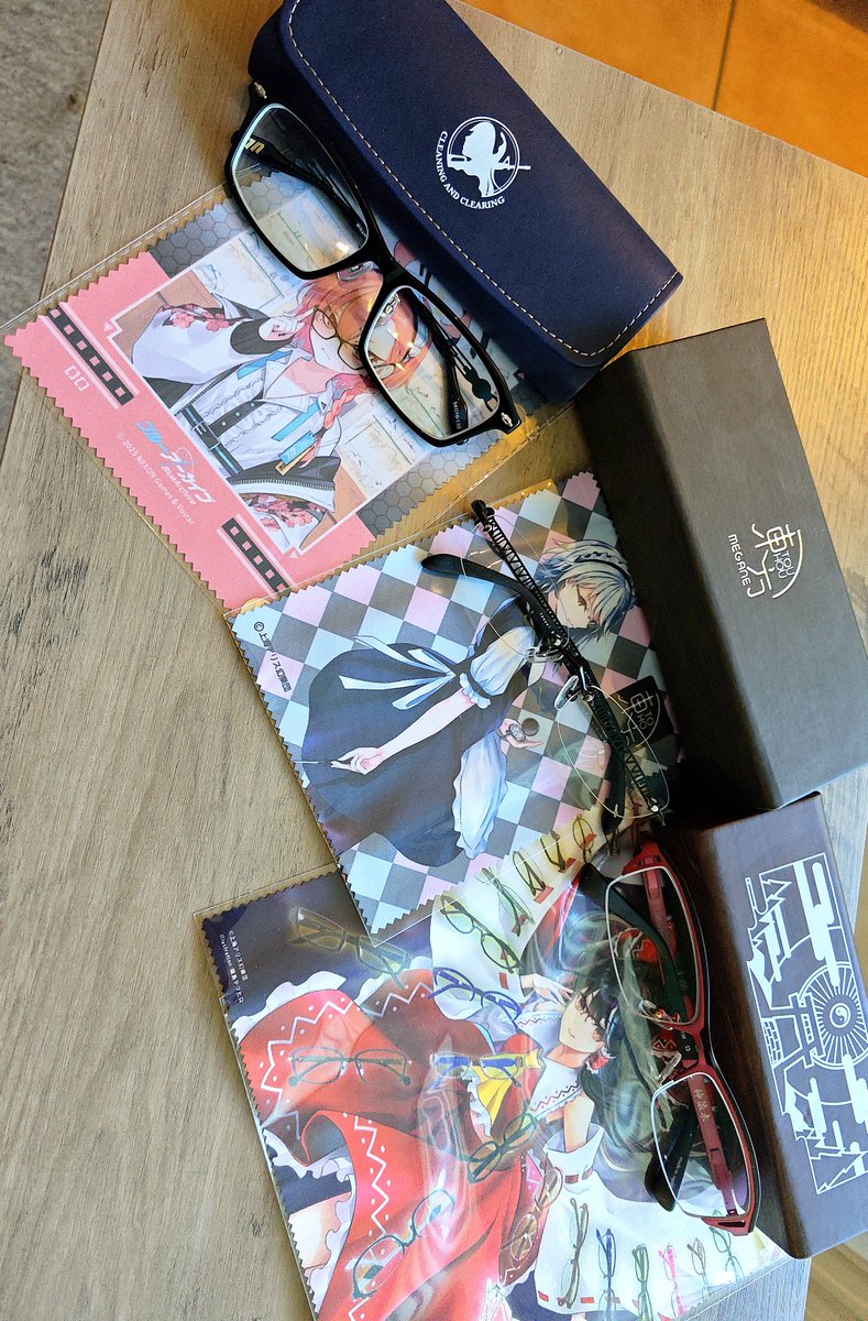 Nuramoon's tweet photo. new glasses have arrived, so far without prescription lenses. This makes it the third glasses from eyemirror 😤. This time bought it online. But next time, I'd Like to go  to one of the the Stores again. https://t.co/XSb7BtEuqj