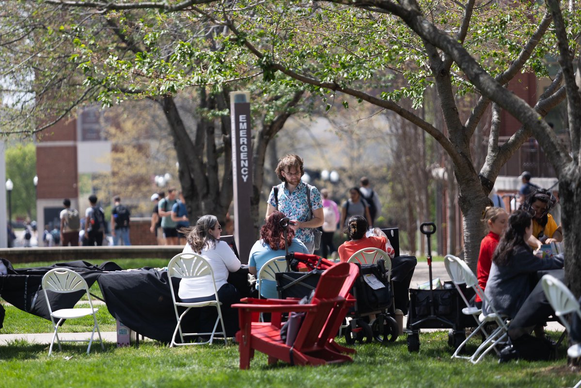 Western Kentucky University tweet media