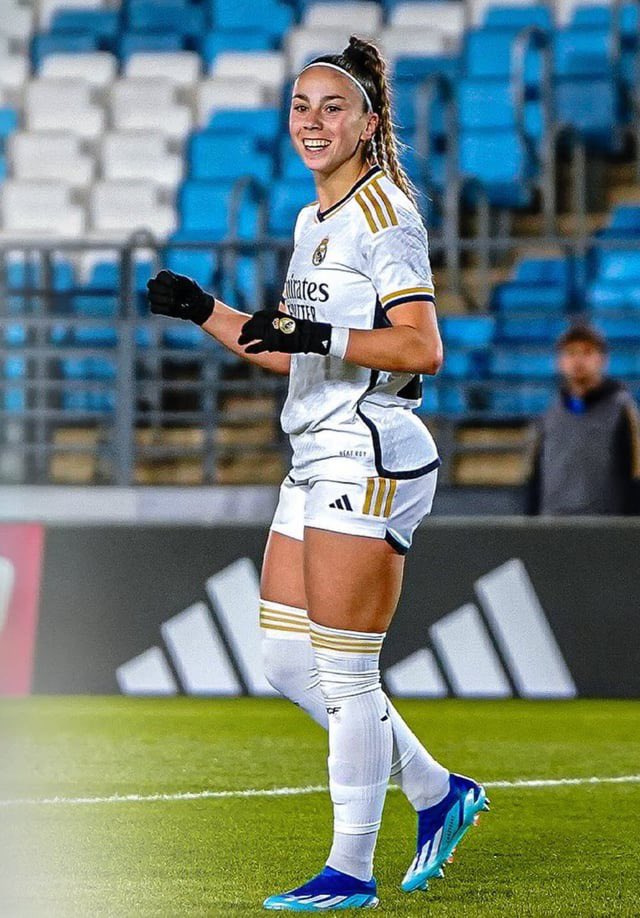 sportingbaddies's tweet photo. Athena Del Castillo | Spain | Real Madrid https://t.co/O0JfI6hBLh