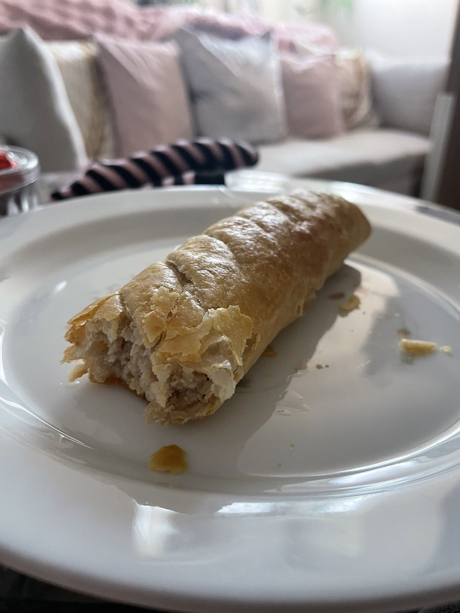 🐾 . the two time loving 𝖋𝖆𝖌 of #shedtwt tweet media