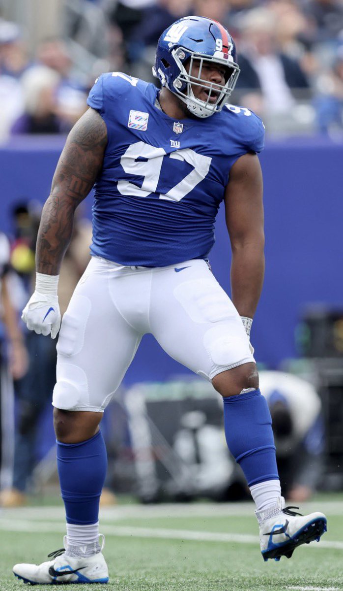 A major shakeup in East Rutherford. All-Pro DT Dexter Lawrence has requested a trade, per <a href="/AdamSchefter/">Adam Schefter</a>, dealing a significant blow to a New York Giants offseason that had been trending upward.
