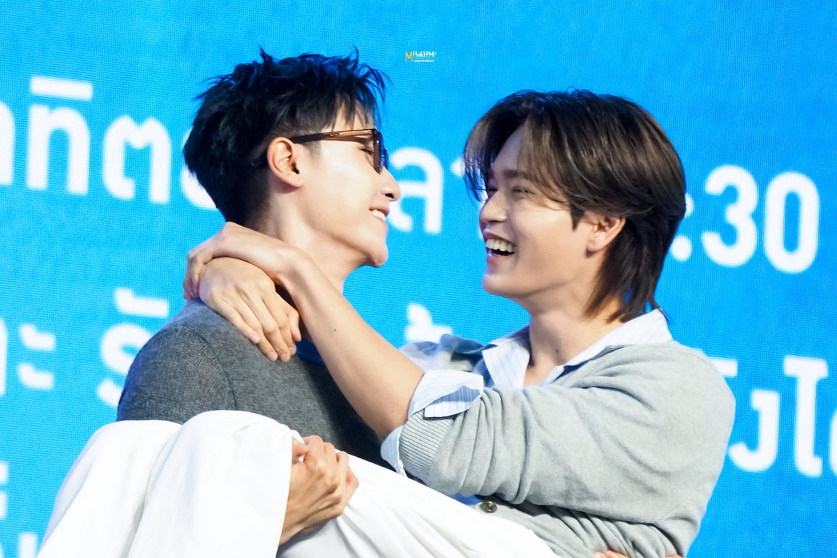 mpwrppmp's tweet image. 06.04.26📸💍 | #memmorimm *~🎀

เหมือนงานนั้นตอนสุดท้ายมาก..อยากเป็นเมะะะหวะะะ🫠💐

#MyRomanceScammerEP10
~° #JuniorMark #จูเนียร์มาร์ค
#junniorrs #markjrtn °~♧