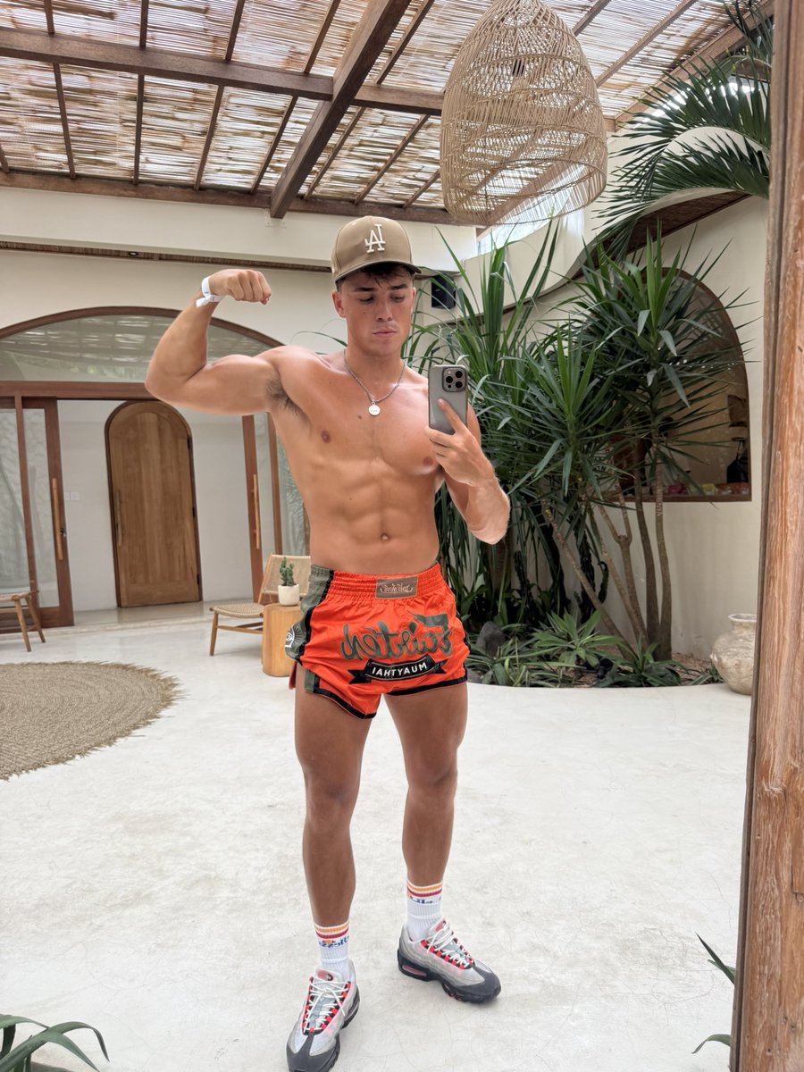 Master Chad tweet media