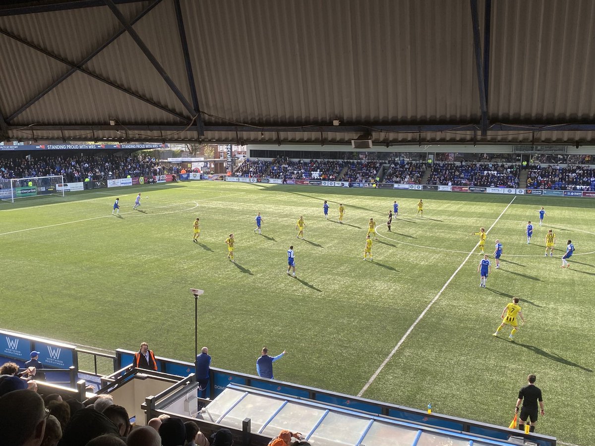 nwakefield39's tweet photo. A poor showing from @thesilkmen had all the hallmarks of December’s reverse fixture as @ChesterFC sink them 2-0 for the second time this season. Mottley-Henry netted in both, while Jack Bainbridge scored on his first return to the Moss since scoring for Marine the NPL p/o final. https://t.co/MCq5KkIFU3