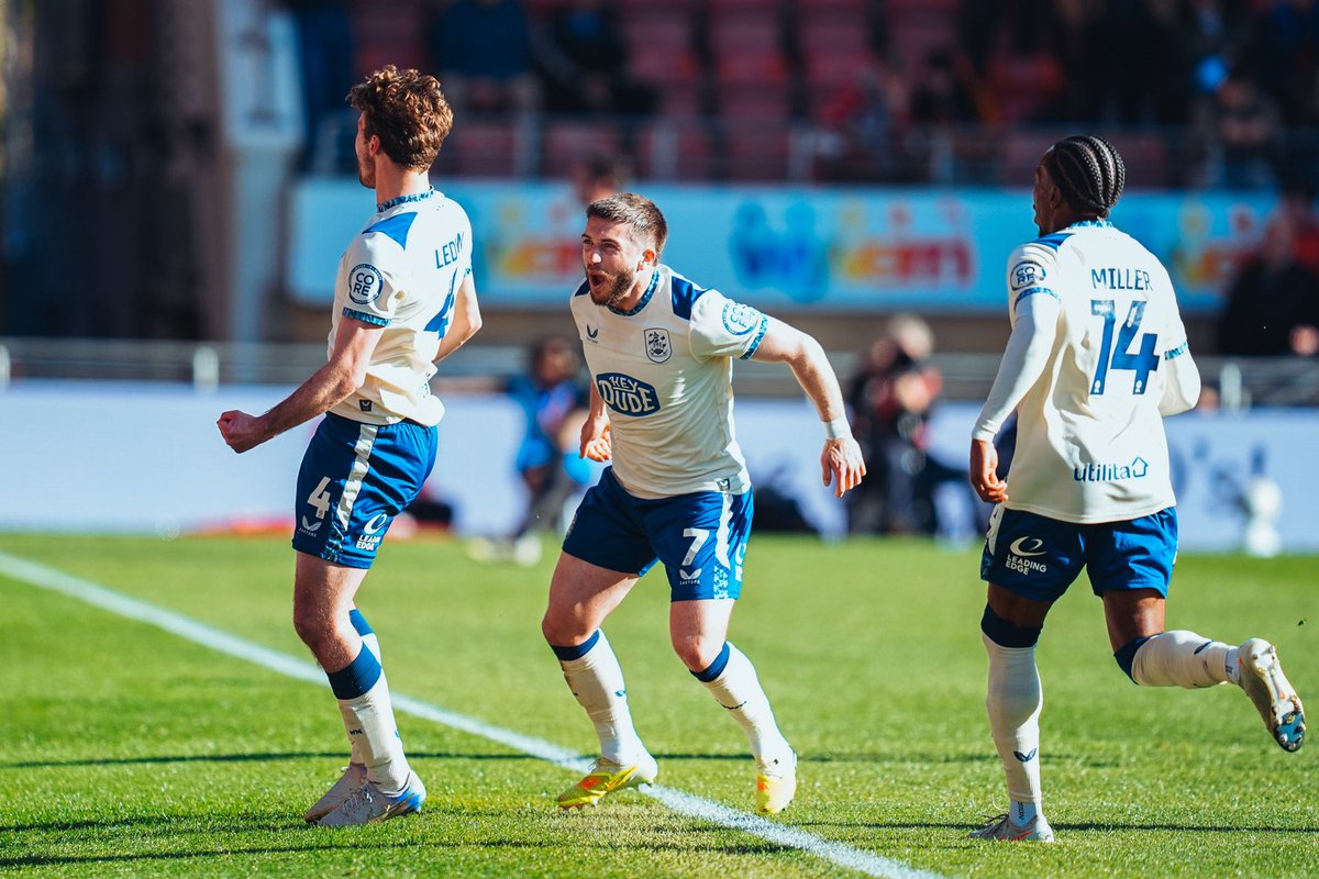 Huddersfield Town tweet media