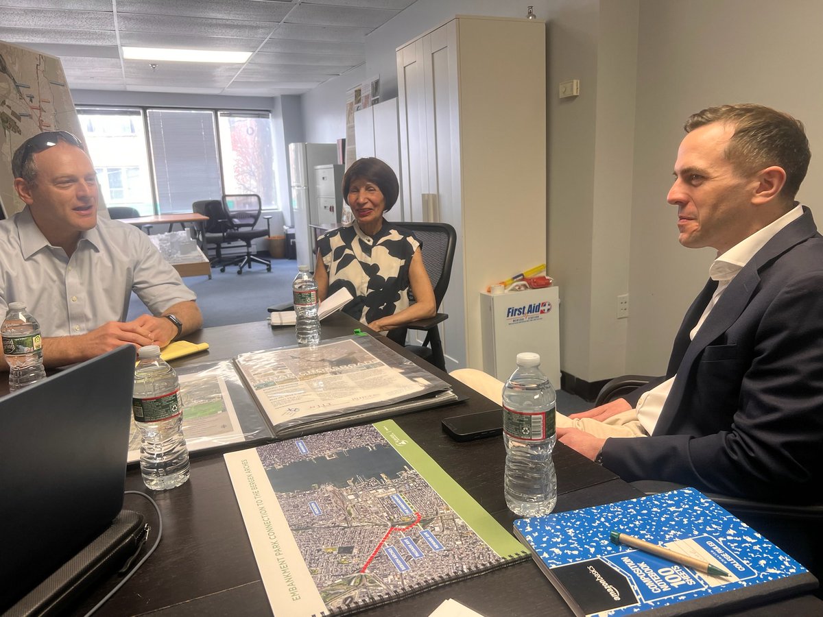 RepMenendez's tweet photo. Great to meet with the Bergen Arches team!

We’ve fought hard alongside our neighbors to turn these historic structures into green spaces. I look forward to continuing to fight for projects that will connect our community with larger greenway networks. https://t.co/HUdy17wH0L