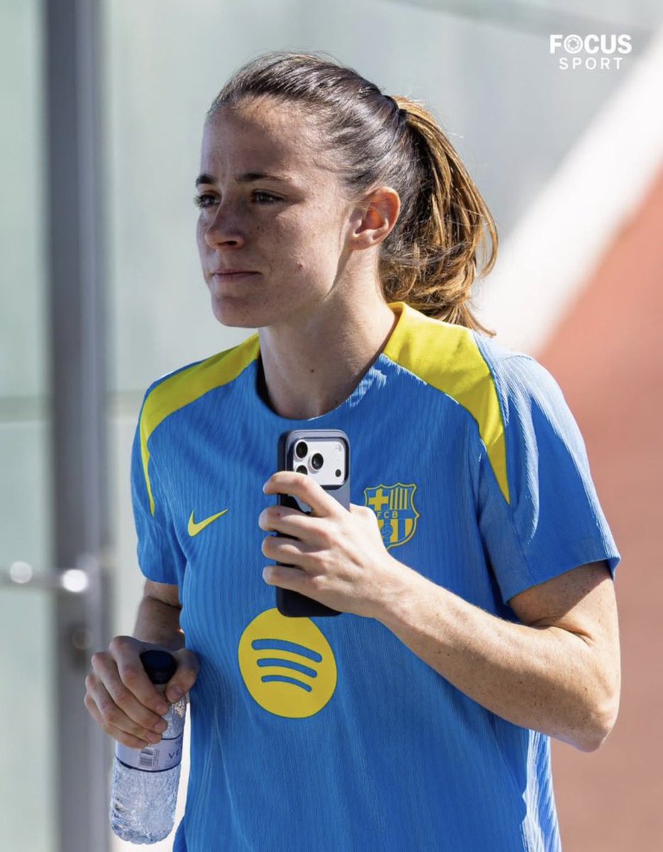 ona batlle source tweet media