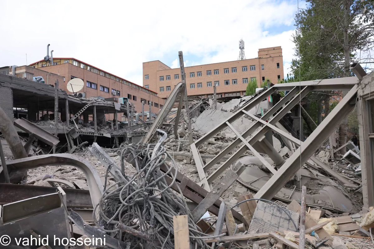 آرش یوسفی -ARASH tweet media