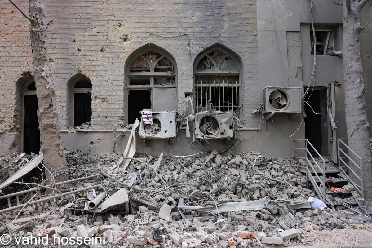 آرش یوسفی -ARASH tweet media