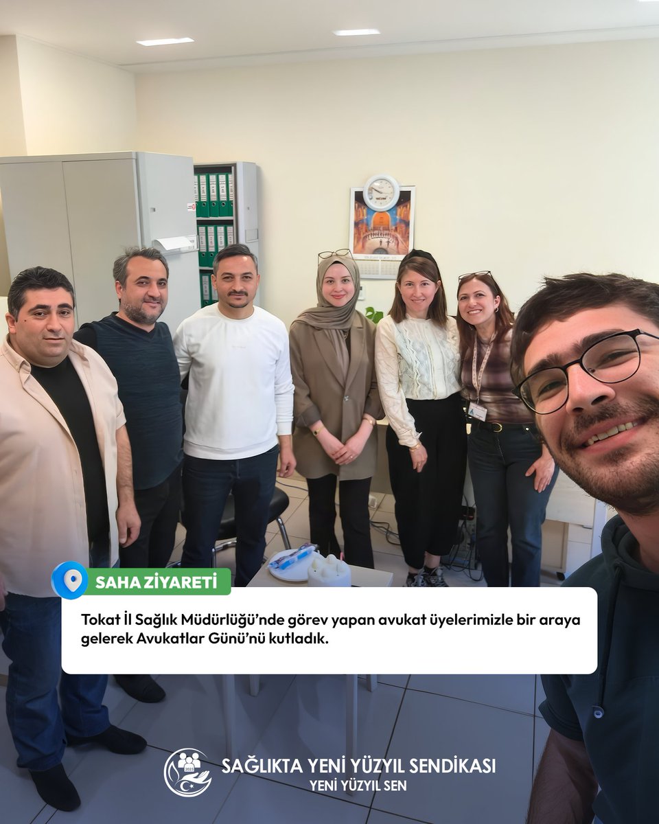yeniyuzyilsen's tweet photo. Tokat İl Sağlık Müdürlüğü’nde görev yapan avukat üyelerimizle bir araya gelerek Avukatlar Günü’nü kutladık.

Hukukun üstünlüğünü savunan, adaletin tesisi için emek veren ve sağlık çalışanlarının hak mücadelesinde önemli bir rol üstlenen kıymetli avukatlarımızın bu özel gününü birlikte paylaşmaktan büyük memnuniyet duyduk.

Sağlıkta Yeni Yüzyıl Sendikası olarak; üyelerimizin her zaman yanında olmaya, sadece sahada değil her alanda dayanışmayı büyütmeye devam ediyoruz.

Tüm avukatlarımızın Avukatlar Günü’nü kutluyor, meslek hayatlarında başarılar diliyoruz.

Web Sitemizde Görüntüleyin ⤵️
https://t.co/AV4fQQJ3jG

#AvukatlarGünü #Tokat #SağlıktaYeniYüzyıl #Hukuk #Adalet #SağlıkÇalışanı #YeniYüzyılSen #SağlıktaYeniYüzyılSendikası