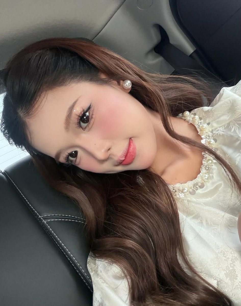 naryy.23 tweet media