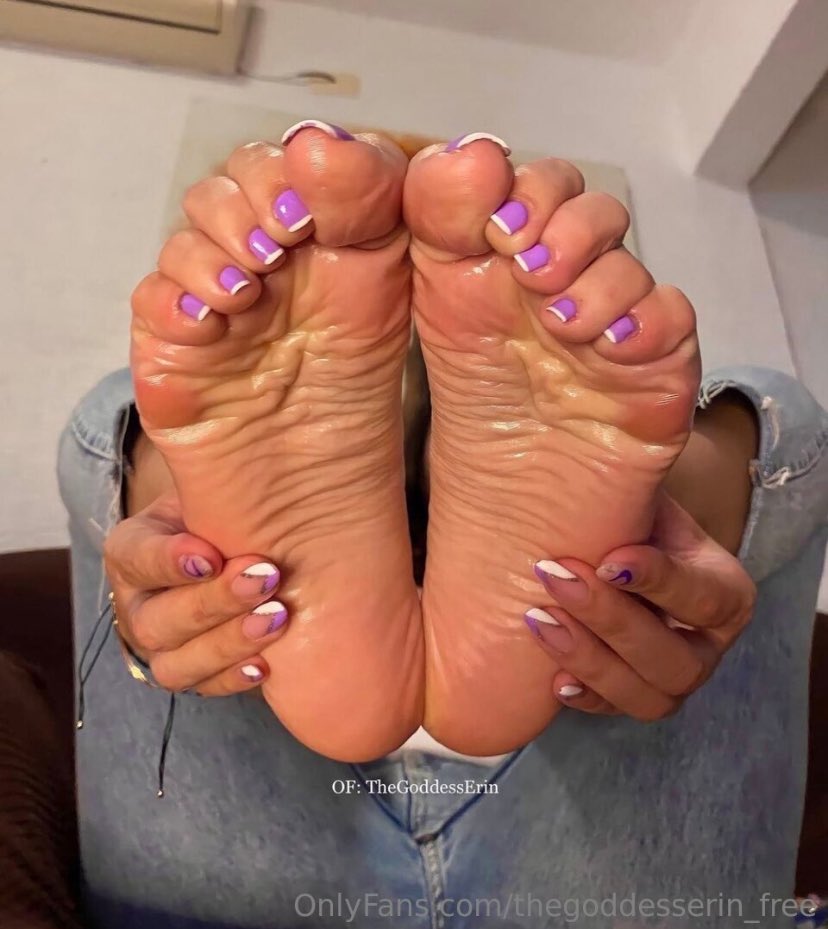 The Goddess Erin tweet media