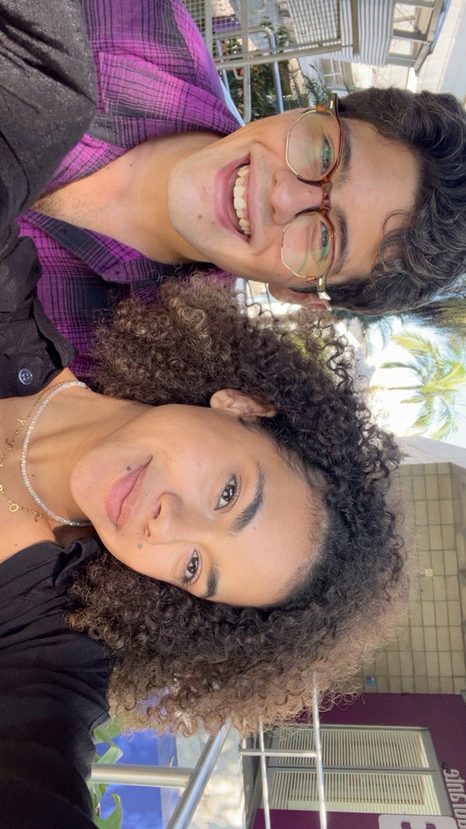 Joélly e Raul sem o gambá no cabelo atrapalhando