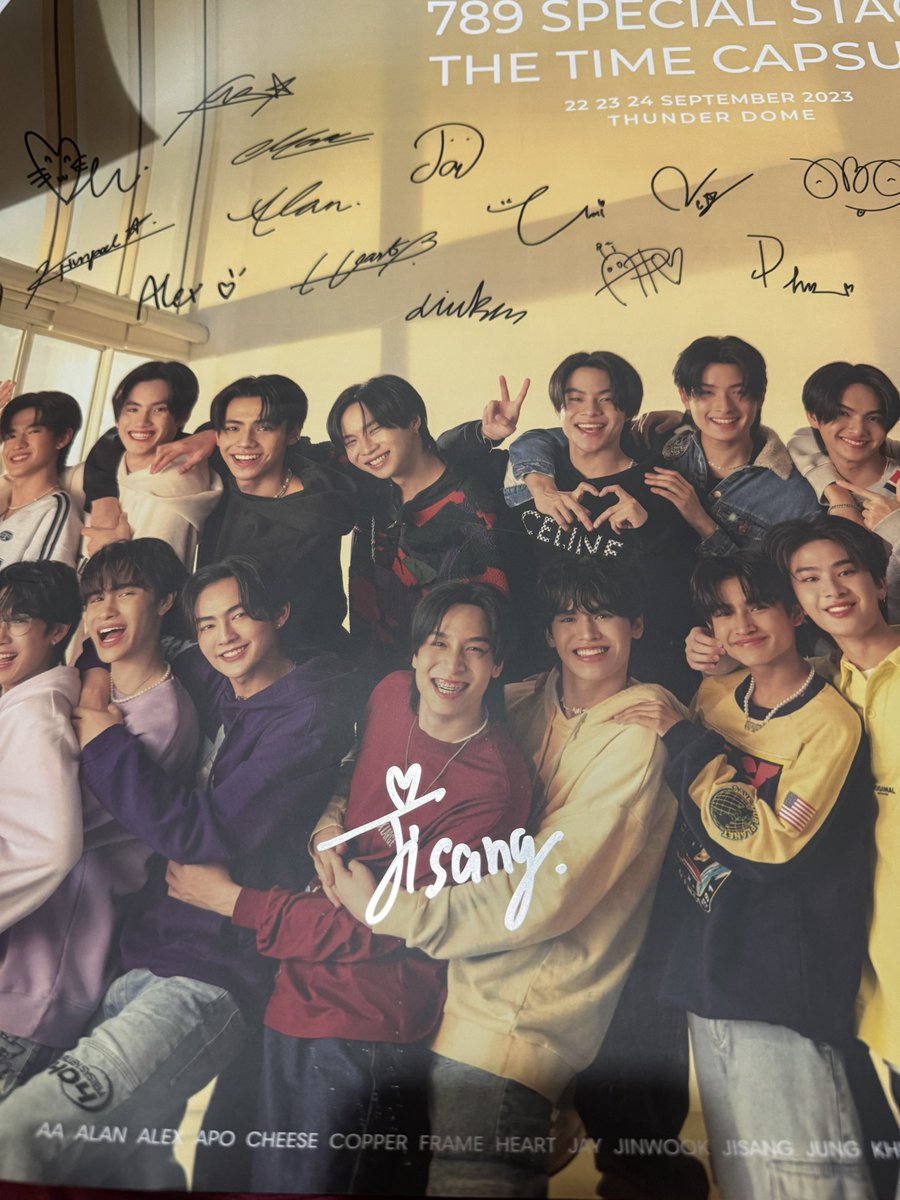 holyy_bibi's tweet photo. ปล่อย โปสเตอร์ ลายเซ็นสด จีซัง
ราคา 850 บาท รวมส่ง (ใส่กระบอก) 

#ตลาดนัด789 #ตลาดนัดDICE https://t.co/EgcEY1wbby