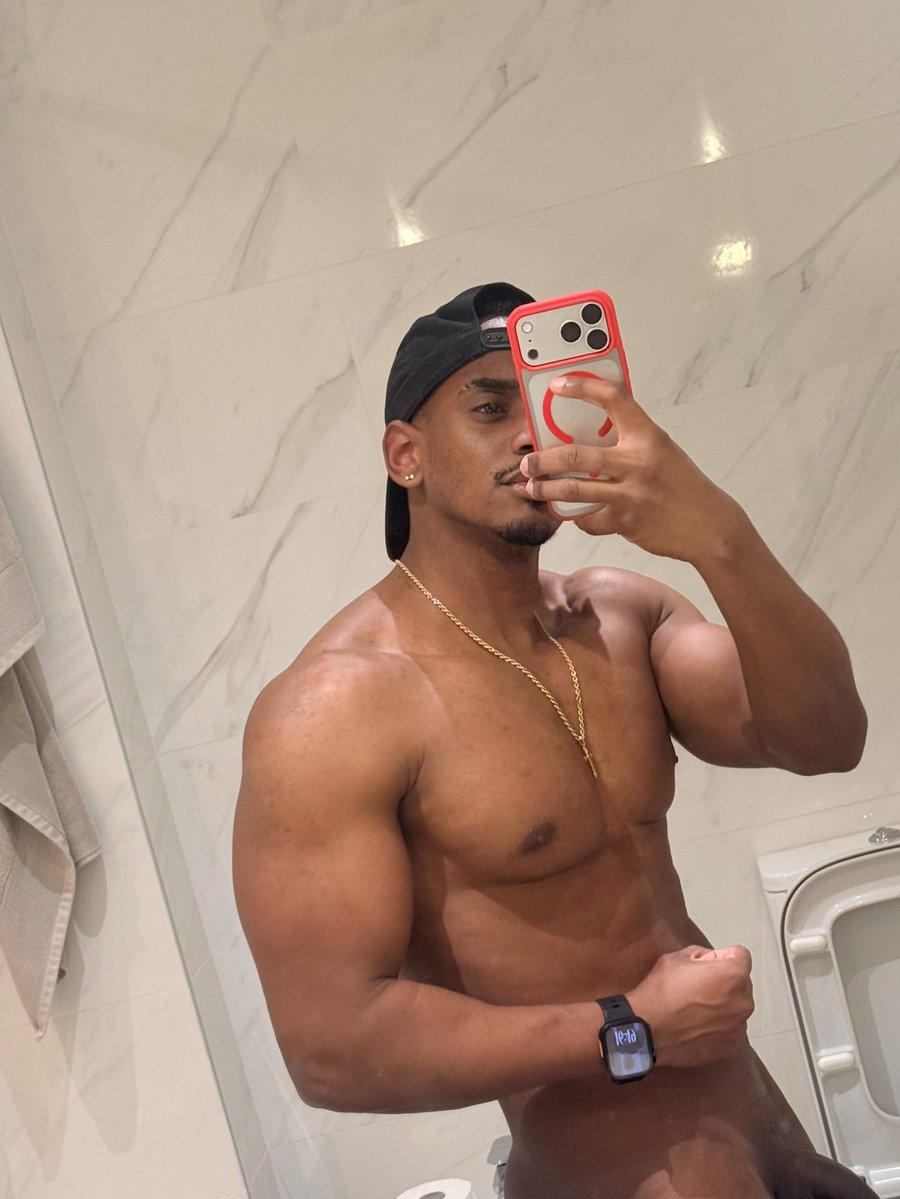 CubanosexXXL tweet media