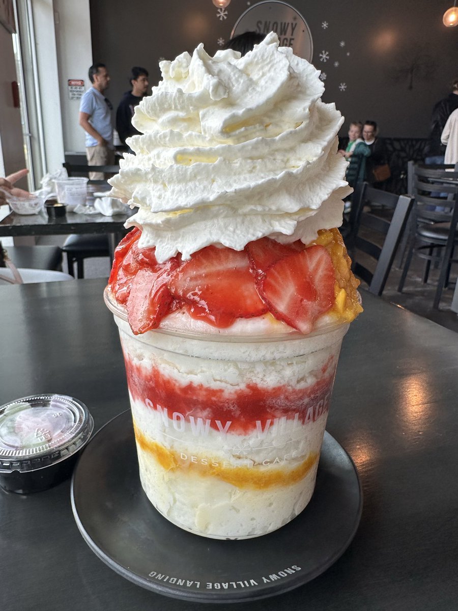 bw_elsa's tweet photo. The weather is supposed to be nice all week! Celebrating with a treat 😋 https://t.co/t2wE2NnQHC
