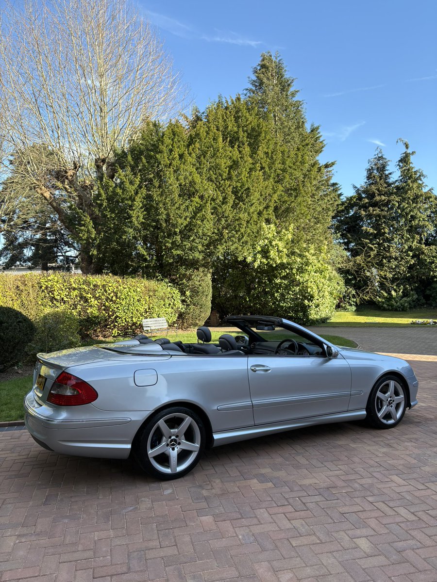 Simon Lane tweet media