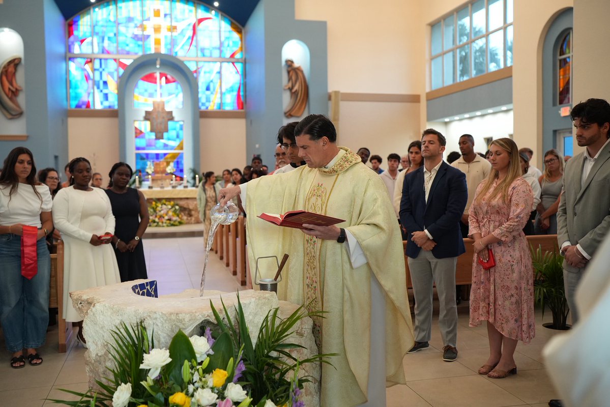 Fr. Rafael Capo tweet media