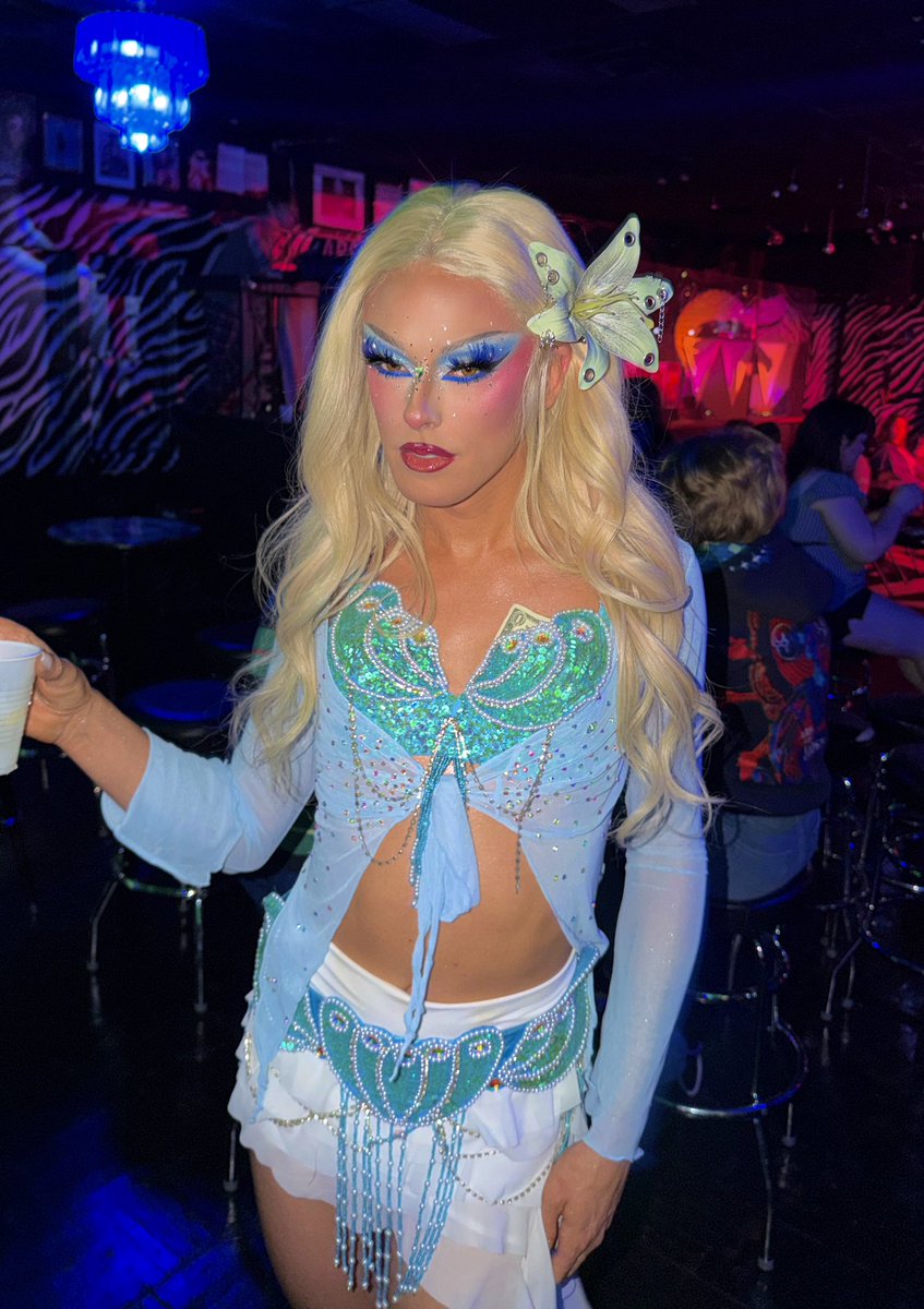 vera vanderwoude st. clair tweet media