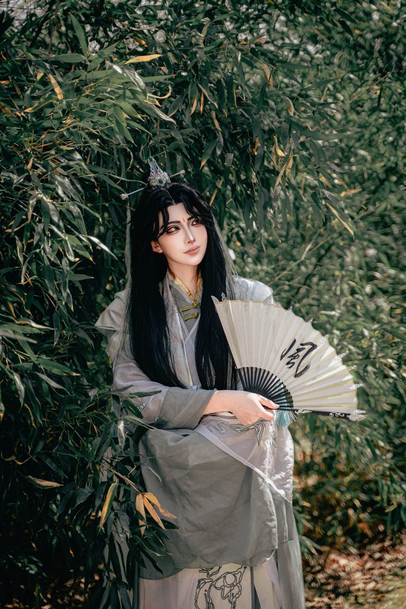 ryusun507's tweet photo. 风师大人
#TGCF #天官赐福 #cos https://t.co/guVFZpTnEh