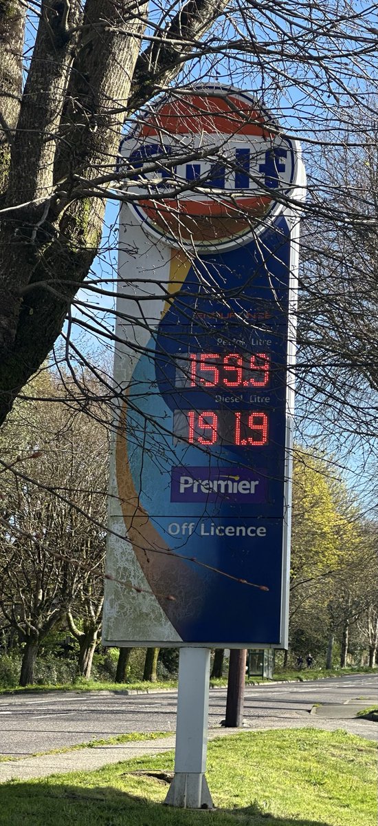 Debi Evans tweet media