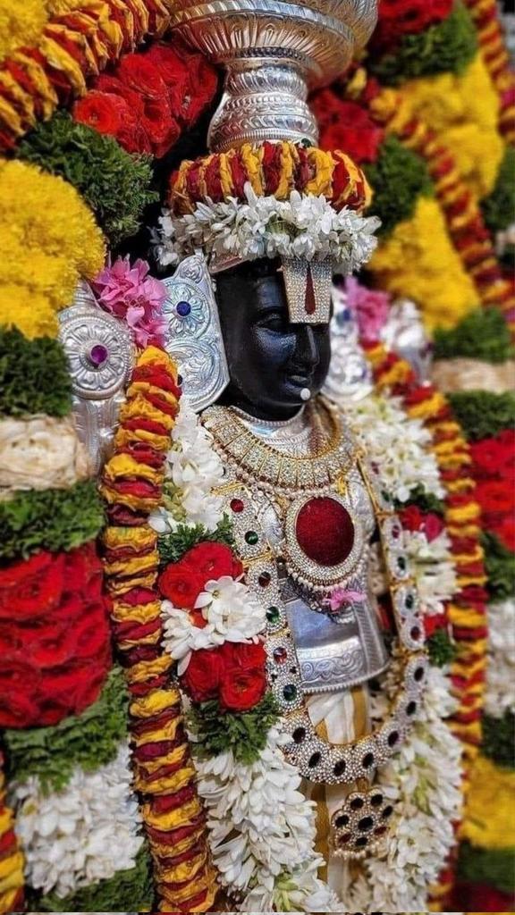 <a href="/iPreetiTiwari/">Preeti Tiwari</a> गोविंदा गोविंदा🚩🙏🕉️🪔