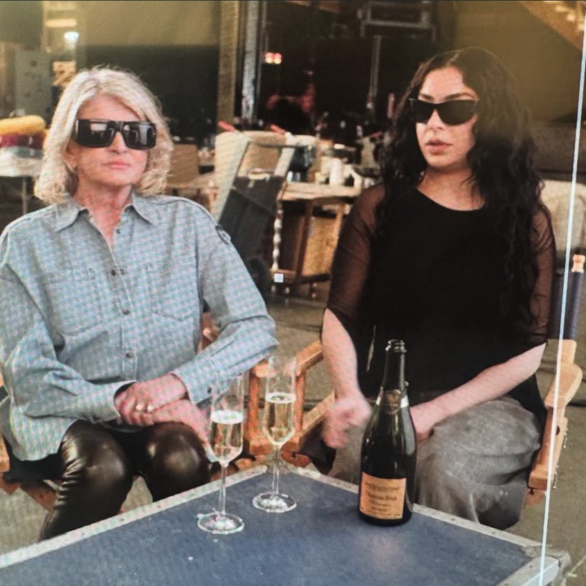 🥽 Sonique Saturday tweet media