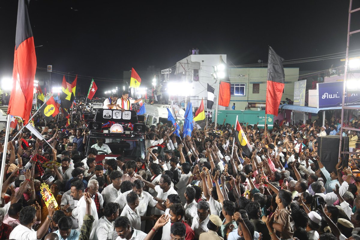 sivasankar1ss's tweet photo. குன்னம் தொகுதி சட்டமன்றத் தொகுதி மதசார்பற்ற முற்போக்கு கூட்டணியின் சார்பில், கழக வேட்பாளரான என்னை ஆதரித்து குன்னத்தில் கழக இளைஞரணி செயலாளர் மாண்புமிகு தமிழ்நாடு துணை முதலமைச்சர் இளம் தலைவர் மரியாதைக்குரிய @Udhaystalin அவர்கள்  தேர்தல் பரப்புரை மேற்கொண்டார்.

மாண்புமிகு தமிழ்நாடு முதலமைச்சர் தலைவர் @mkstalin அவ��்களின் தலைமையிலான நமது திராவிட மாடல் அரசின் ஈடில்லாச் சாதனைகளை மக்கள் எளிதில் புரிந்துகொள்ளும் வகையில் எடுத்துரைத்து, குன்னம் தொகுதியில் கழகத்தின் வேட்பாளரான எனக்கு உதயசூரியன் சின்னத்தில் நம் இளம் தலைவர் அவர்கள் வாக்கு சேகரித்தார்.

இளம் தலைவர் அவர்கள் பரப்புரை மேற்கொண்ட இடமெங்கும் திரண்டிருந்த மக்களின் ஆரவாரமும், கழக உடன்பிறப்புகளின் வற்றாத உற்சாகமும், எழுச்சியும் கு���்னம் தொகுதியில் நாம் பெறப்போகும் வரலாற்றுச் சிறப்புமிக்க வெற்றியை இப்போதே ஆணித்தரமாகப் பறைசாற்றுகிறது.

குன்னம் தொகுதிக்கு நம் இளந் தலைவர் அவர்களின் வருகை, தேர்தல் பரப்புரையை அதிகாரப்பூர்வமாகத் துவக்கி வைத்துள்ளது. நம் இளம் தலைவர் அவர்கள் இன்று  ஏற்றி வைத்த வெற்றி தீபந்தத்தை குன்னம் தொகுதியின் மூலை முடுக்கெல்லாம் கொண்டு செல்வோம்.