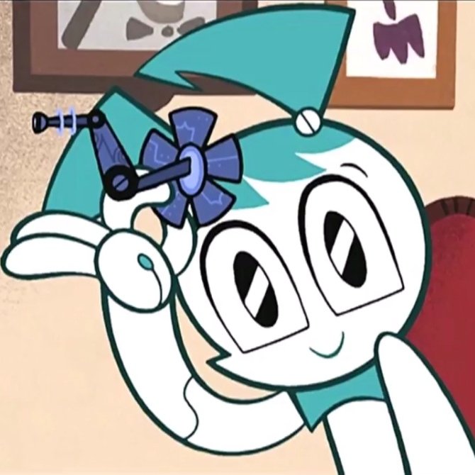 SurrealMediaFacts tweet media