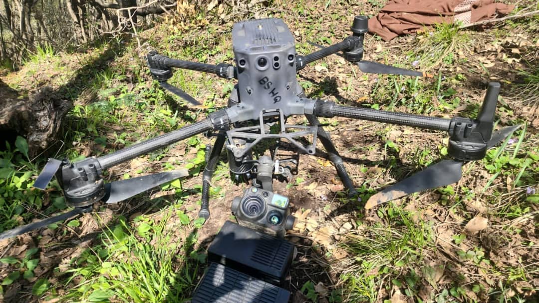 NUQTA31's tweet image. #Alert
Militants of the banned TTP shot down a quadcopter drone of the security forces during a clash yesterday in the Loi Mamond (Geli) area of Bajaur Agency.
A detailed video of the incident has also been released by the banned organization.