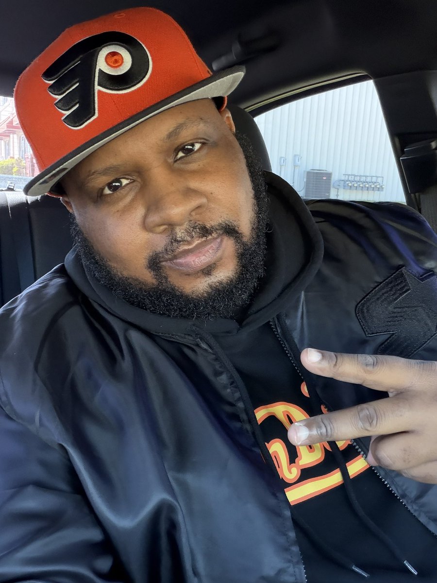 LoeLatham's tweet photo. The day don’t matter to me, how I make the most of it is what matters most. #TeamBlessed #DWBG™️ https://t.co/5IqZ37AYVV