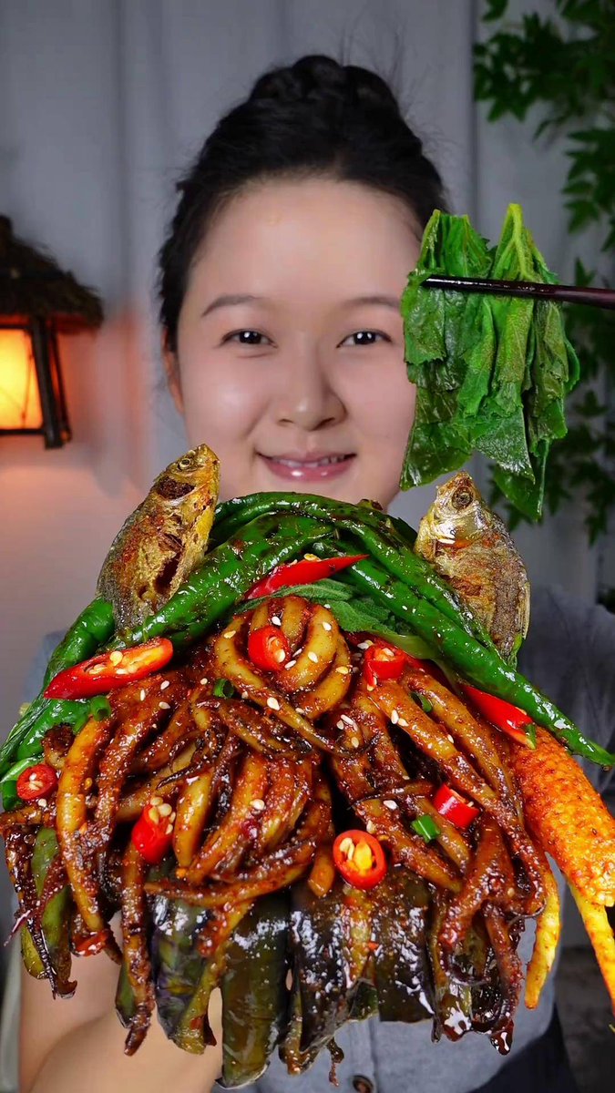 михан tweet media