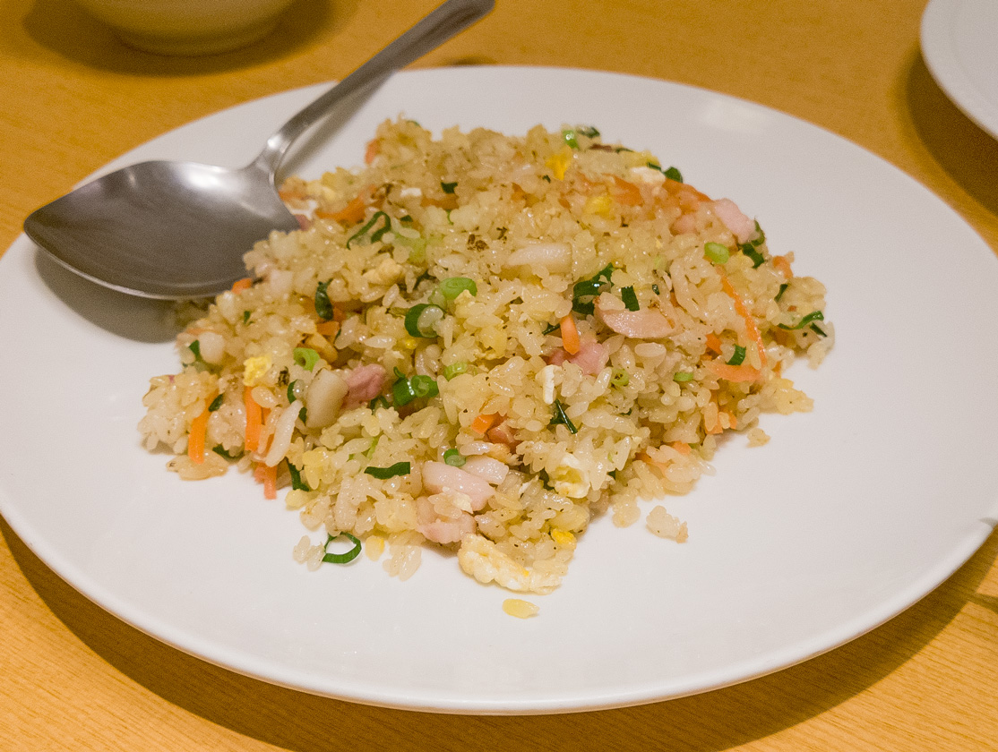 友人達とガチ岩津めししてきました。
番組に出てないメニューも気になっていろいろ頼んでしまいました。至福。( 王子駅 / 名舌亭 ) 