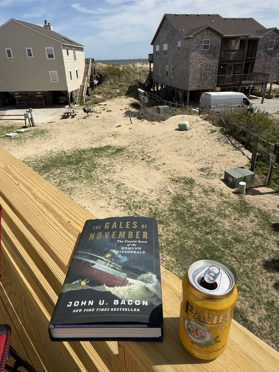 JButler72's tweet photo. @chaddukes Ahoy from south nags head. May I have fair winds and following seas https://t.co/VUg3e03Ql7
