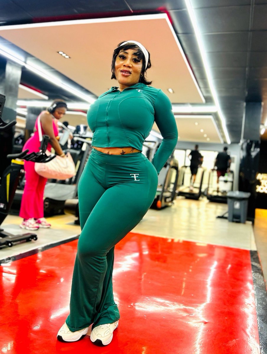 Moyo Lawal tweet media