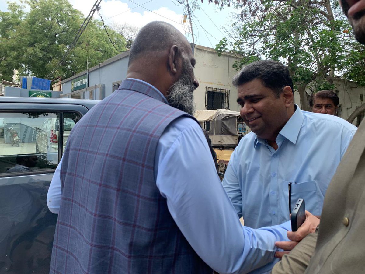 farooqak77's tweet photo. Hearing on Delimitation of CBF WARD-2 has been conducted in the Regional Election Commission Office today. Thank you for supporting by PPP District East and City Area PS-100.

#Ward2BhuttoKa #PPP4Karachi #PPP #Ward2 #Ward4 #gulshanejamal #askariiv #askari4 #gulistanejohar https://t.co/QZWFI79V4V