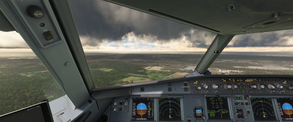 CXA001's tweet photo. 2/2 Photo dump from today's flight from Tampa International (KTPA) to Macdonald Cartier International (CYOW) 2 hours 41 minutes on @vatsim  with the @canadianxpress  Airbus A320-200. https://t.co/YKsVy3GPpb