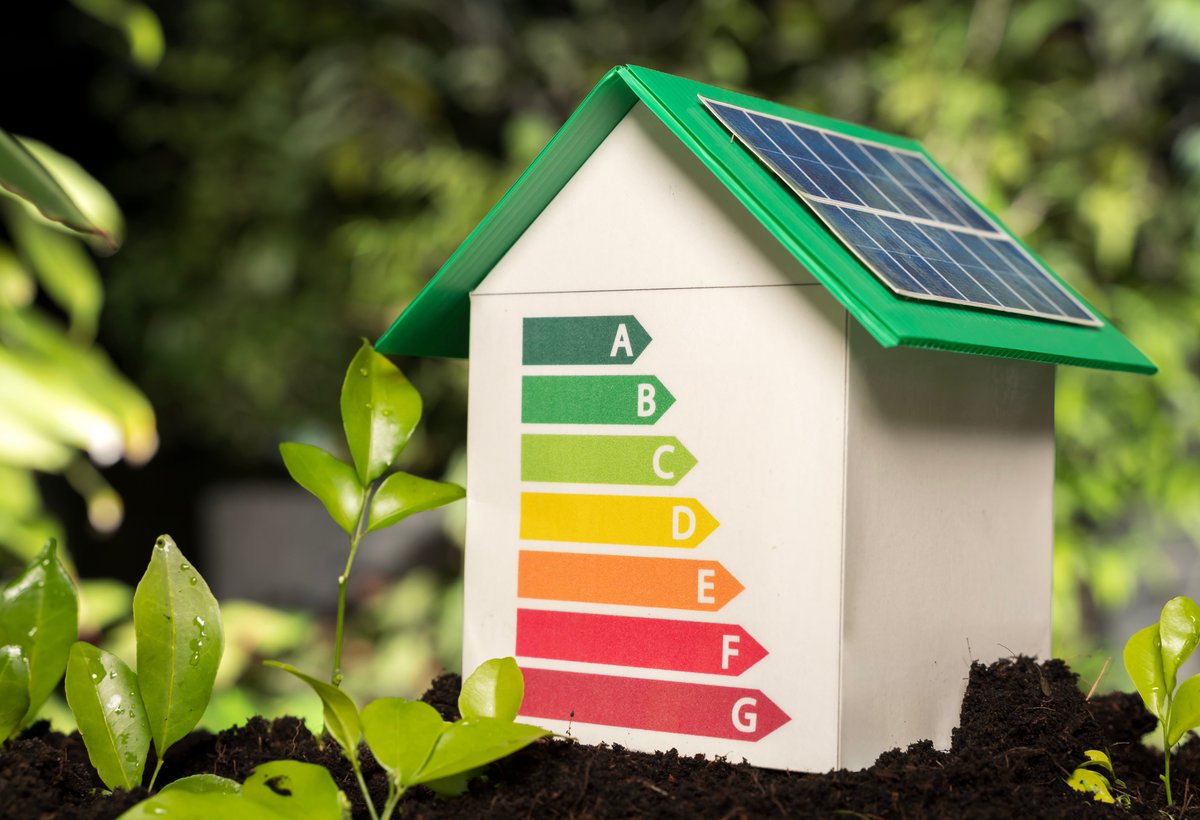 Uni_Architetti's tweet photo. Dal 3 giugno 2026 cambiano  le regole sulla prestazione energetica degli edifici.

Il nuovo Decreto Requisiti Minimi incide su involucro, ponti termici, impianti e progettazione... leggi l'articolo e scopri tutt ele novità in arrivo
https://t.co/d2Q91nw2F9 https://t.co/bDNOREotvo