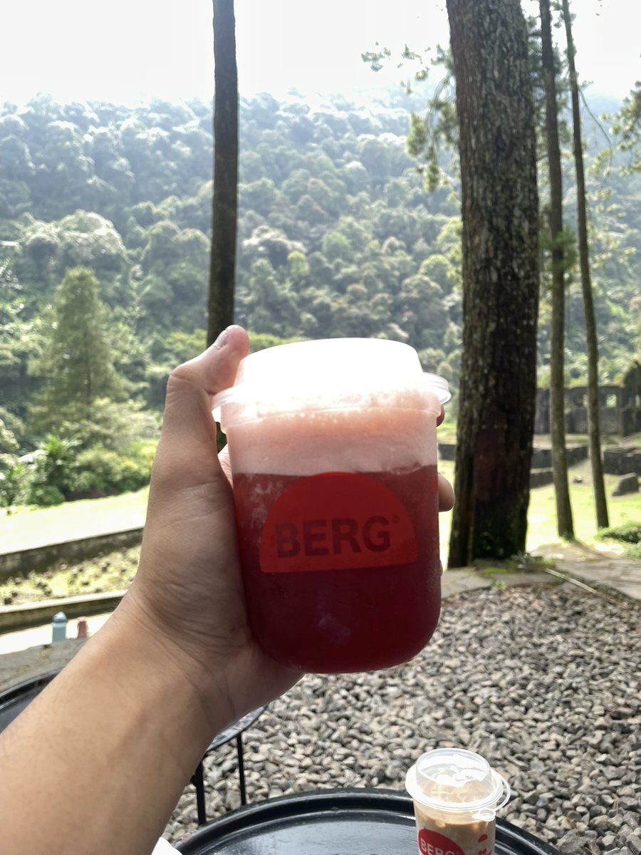 akusudjatimera💫 tweet media