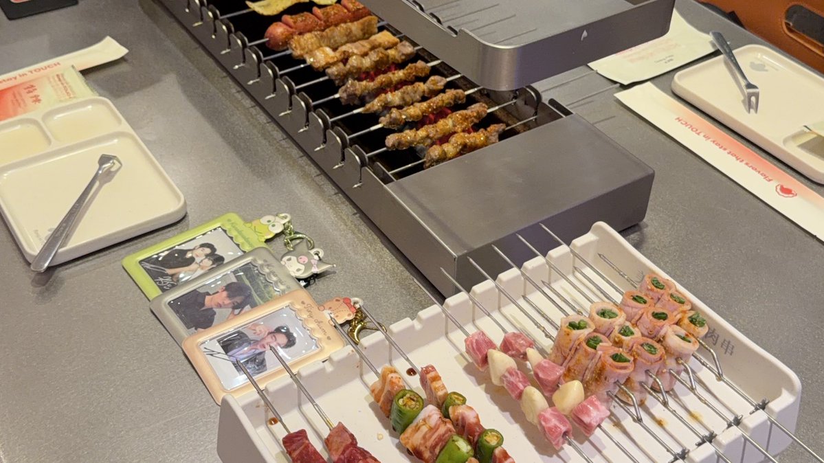 January ‧₊ ⁺ tweet media